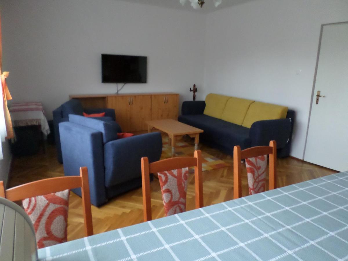 Szabadido Vendeghaz Apartment Revfulop Ngoại thất bức ảnh