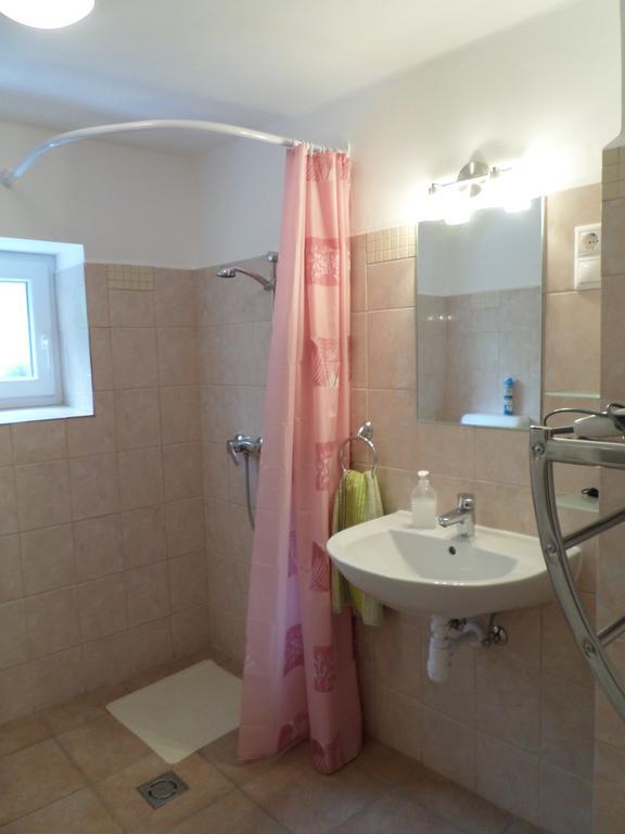 Szabadido Vendeghaz Apartment Revfulop Ngoại thất bức ảnh
