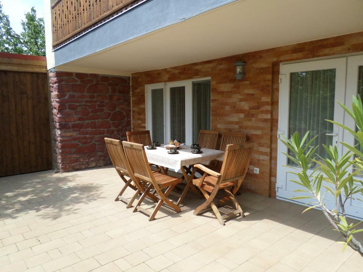 Szabadido Vendeghaz Apartment Revfulop Ngoại thất bức ảnh
